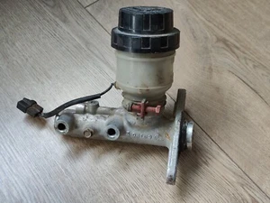 Daihatsu Feroza F300 Genuine Brake Master Cylinder - Picture 1 of 2