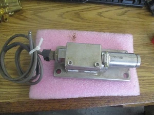 Modelo BLH Electronics: celda de carga KIS-2. Rango: 0.5-1-2-5 - Imagen 1 de 3