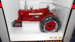 SpecCast International Harvester 450 Farmall tractor 1/16 scale Diecast New in B - Picture 1 of 7