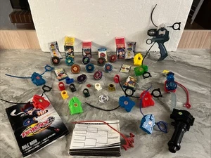 Lotto Beyblade Trottole Lanciatore Mini Orologio Hasbro - Foto 1 di 9