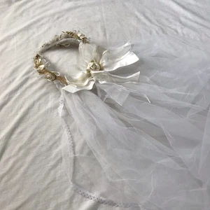 Bridal Crown Headpiece Pearl Flowers Long Lace Double Veil Floral Cottage Core - Picture 1 of 13