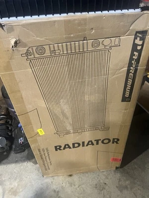 散热器 适用于 00-06 雪佛兰 Tahoe 01-13 Silverado 1500 01-13 Sierra 1500 核 34 — 第 1/4 张图片