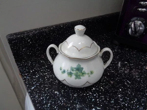 FIESTA / PRINCESS HOUSE GREEN IVY LIDDED SUGAR - Foto 1 di 1