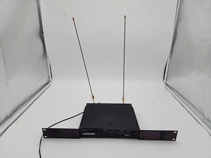 Shure SC4-CM kabelloser Mikrofonsystem-Empfänger mit Netzadapter & Antennen - Bild 1 von 7