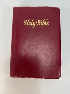 Holy Bible World KJV Referenced RED LETTER World 1986 Red Leather Concordance - Picture 1 of 7