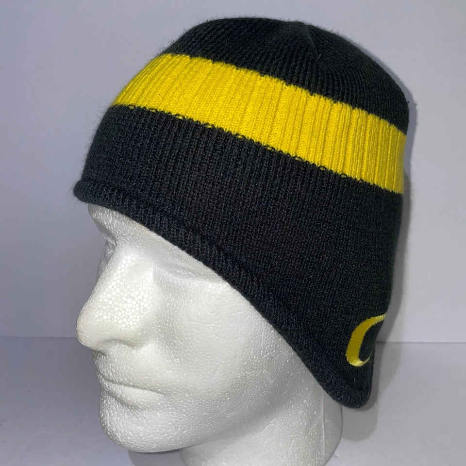 Nike Oregon Ducks Striped Knit Vintage Ski Cap Size M/L - Image 1 of 4