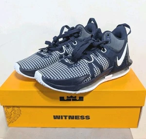 Nike LeBron Witness VII TB Midnight Navy Blau Herren 6 Basketball Sneaker - Bild 1 von 8