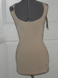*** GLATTER FORMFORMENDER SLIP GR. M HELLBRAUN UVP: 40,00 $ NEU MIT ETIKETT - Bild 1 von 2