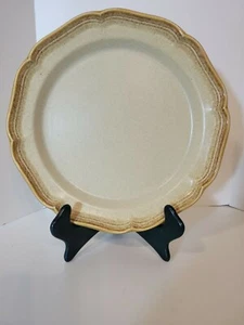 Vintage Mikasa Whole Wheat Stoneware E8000 10.75" Dinner Plate - Foto 1 di 3