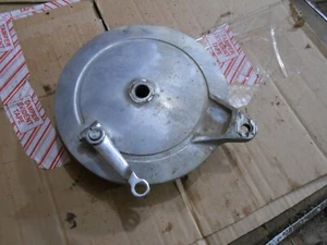 Yamaha Virago 700 XV 700 1984 84 rear brake hub arm shoes back wheel - Picture 1 of 3