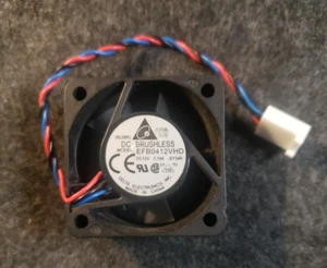 Ventilador Delta 3 hilos 40*40*20mm 4cm 12V 0.18A EFB0412VHD ventilador de refrigeración (C9B3) - Imagen 1 de 6