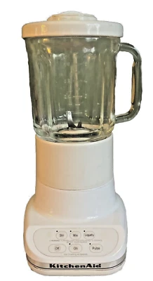 KitchenAid Classic White Blender Ice Crusher 40 oz. Capacity Model KSB3WH - Image 1 of 2