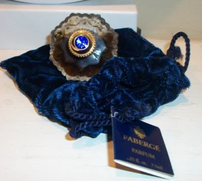 Faberge Classic Parfum .25 fl oz bolsa azul joya y terciopelo Foto 1 de 4
