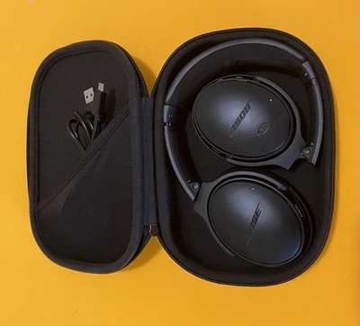 Bose QuietComfort 35 Qc35 Wireless Noise Cancelling Headphones  - Black Working - Image 1 of 4