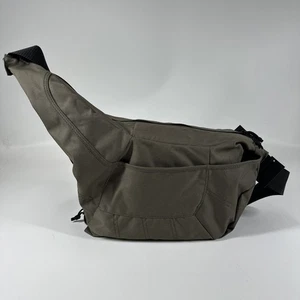 Lowepro Passport Crossbody Sling erweiterbare Kameratasche mit verstellbarem Organizer - Bild 1 von 8
