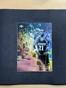 1991-92 UPPER DECK AWARD WINNER HOLOGRAM - ALVIN ROBINSON MILWAUKEE BUCKS #AW2 - Picture 1 of 3