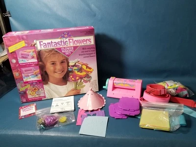 Vintage 1991 Hasbro Fantastic Flowers Making Set Paper Crafts Near Complete - Image 1 of 4