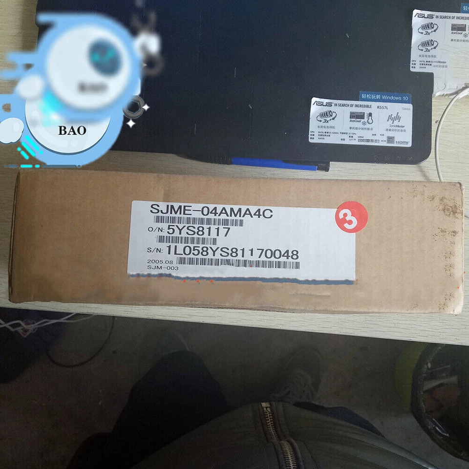 1PCS New in box Yaskawa Servo Motor SJME-04AMA4C - Image 1 of 1