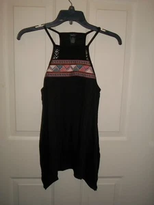 Rue 21 black embroidered tank top size M NWOT - Picture 1 of 4