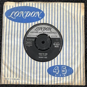 Bobby Vee – Run To Him / Walkin' With My Angel 1961 CLEANED/TESTED VG VIDEO CLIP - Imagen 1 de 4