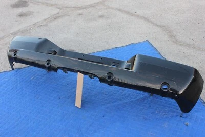 07-13 ЛАВИНА ЭСКАЛАДА ДОПОЛНИТЕЛЬНЫЙ ЗАДНИЙ БАМПЕР КРЫШКА УДАРА БАР ПОДЛИННЫЙ OEM ЧЕРНЫЙ - Изображение 1 из 4