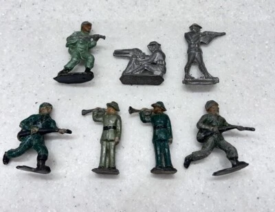 Vintage Barclay Manoil Metal WWI Soldiers Figures Mixed Lot of 7 Soldiers - Image 1 of 4