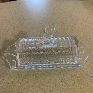 VTG Clear Glass Butter Dish with Butterfly Handle on Lid - Picture 1 of 12