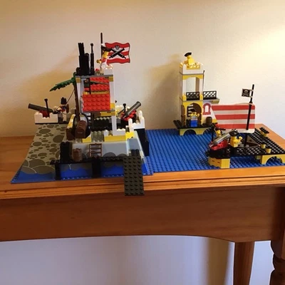 LEGO Pirates: Imperial Trading Post (6277) -100% Complete - Image 1 of 4