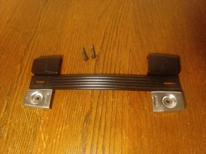 Behringer V.Ampire Combo Guitar Amplifier STRAP HANDLE ONLY Genuine Part 20.5cm - Picture 1 of 11