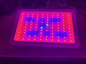 Grow Light 100 LED 300W W/ Hangers Cooling Fans and Removable Plug Galaxyhydro - Picture 1 of 4