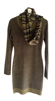 Nuevo con etiquetas Vestido Suéter Derek Heart Para Mujer Verde Negro Cable con Bufanda a Juego Talla S Foto 1 de 4