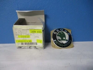 3T0853621AMEL Original Skoda Superb II Emblem (EM2) - Picture 1 of 3