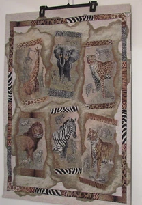 Gibson Safari Tier Collage Wandteppich, Wandbehang Kunst, L 38" x B 25" - Bild 1 von 13