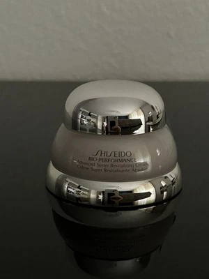 Crème Super Revitalisante Shiseido - Photo 1/4