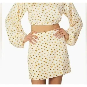 WeWoreWhat Mini-Schlupfrock Elfenbein Ditsy Blumen Größe XS Neu mit Etikett - Bild 1 von 4