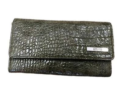 Kenneth Cole Reaction Trifold Wallet Gray Patent Leather Faux Snakeskin 7-3/4"W - Image 1 of 2