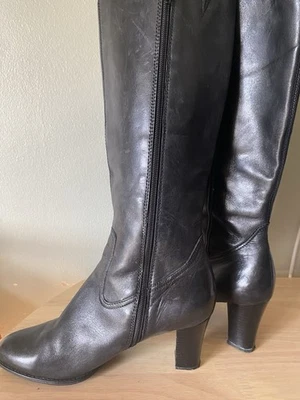 Botas hasta la rodilla negras de cuero para mujer con tacón de 3 pulgadas talla 9 Foto 1 de 4