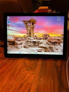 Dell Latitude 5285 2-in-1 - 7th Gen i5/8GB RAM/256GB SSD/Win 11 Pro & Office - Picture 1 of 11