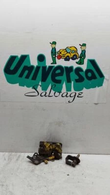 Pestillo de puerta trasera derecha Ford Explorer Sport 2001 Foto 1 de 4