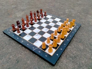 Tablero de ajedrez laminado de madera de 12"x12" pulgadas con juego de piezas de ajedrez magnéticas especiales - Imagen 1 de 7