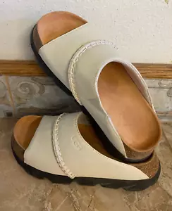 Uggs, stitched white leather, cork platform slide sandals size 8.5-9 - Picture 1 of 8