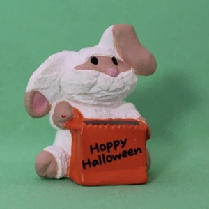 Hallmark 1991 Bunny Mummy Merry Miniatures HALLOWEEN QFM1679 New - Picture 1 of 3