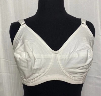 Sujetador cómodo de algodón sin aros Leading Lady 36DD o 38DD blanco  Foto 1 de 4