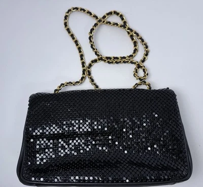 Bolso de mano Whiting and Davis International negro lentejuelas 10" ancho 6,5" alto negro Foto 1 de 4