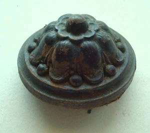 Antique Wooden Architectural Salvage Etruscan Rosette, 2" W, 1-1/4 H - Picture 1 of 5