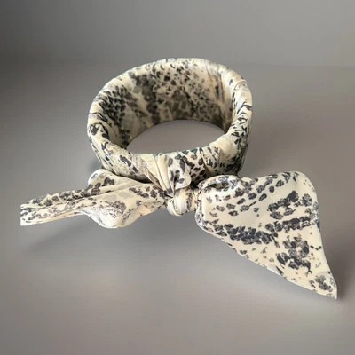 Chico’s Silk Wrap Bracelet Reptile Print Now Sz 6.5 GB 6 - Image 1 of 4