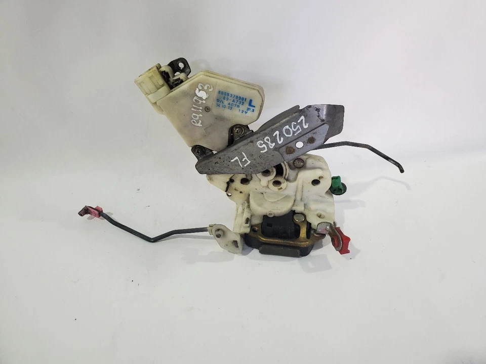 Nissan 240SX 1995 OEM actuador de cerradura de puerta delantera izquierda 8055379901 Foto 1 de 4