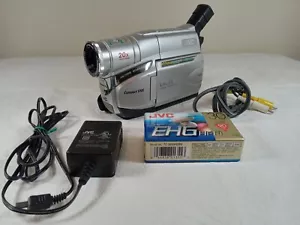 JVC Compact VHS-C Camcorder Model GR-AXM17U Video Transfer Bundle - Picture 1 of 8