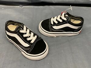 Vans Old Skool Sneakers Black and True White Toddler Size 4 NEW!