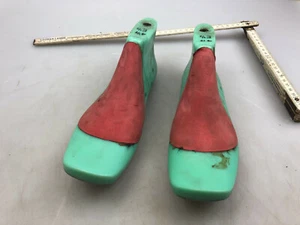 1x Paar FAGUS Schuhleisten schwer Kunststoff zum Filzen Größe 4,1/2 E,1/2 D31146 - Bild 1 von 5